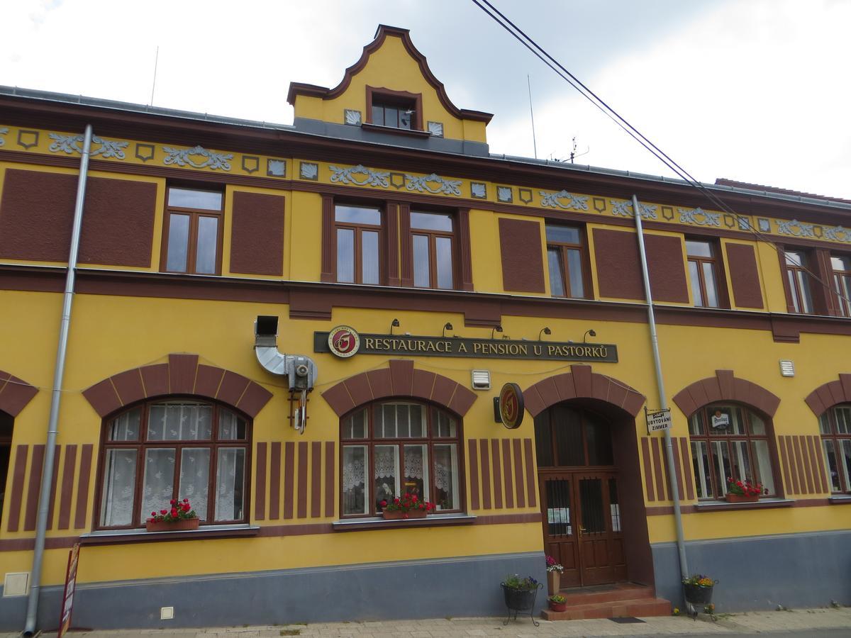 U Pastorku Hotel Racice  Exterior photo